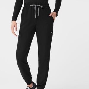 Figs Women's High Waisted Uman Relaxed Jogger Scrub Pants - Black - Size Medium